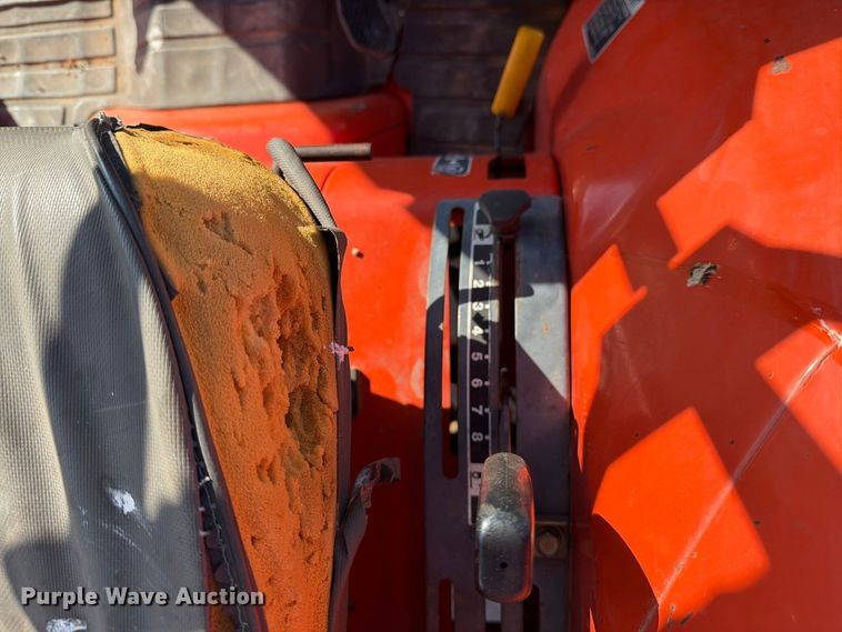 image for item DV8628 Kubota L3010 MFWD tractor