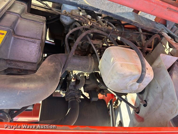 image for item DV8628 Kubota L3010 MFWD tractor