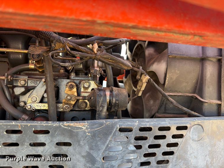 image for item DV8628 Kubota L3010 MFWD tractor