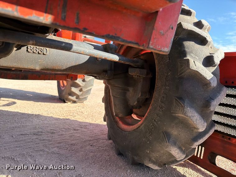 image for item DV8628 Kubota L3010 MFWD tractor