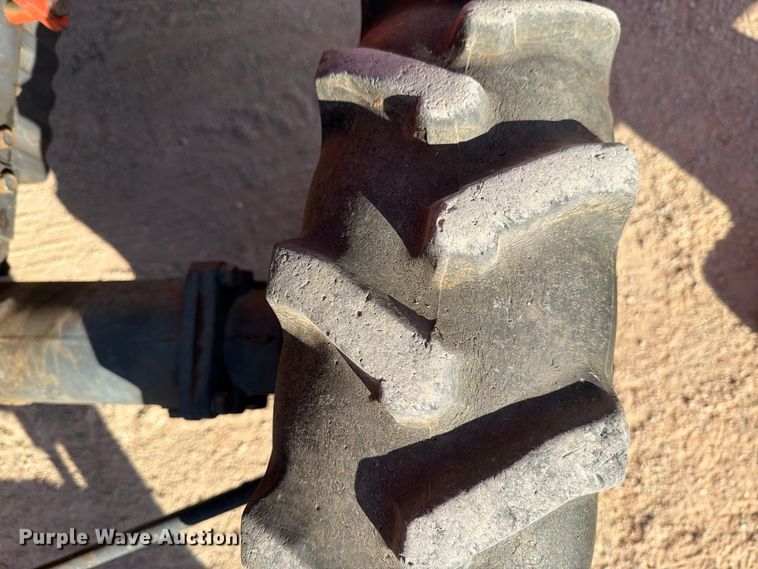 image for item DV8628 Kubota L3010 MFWD tractor
