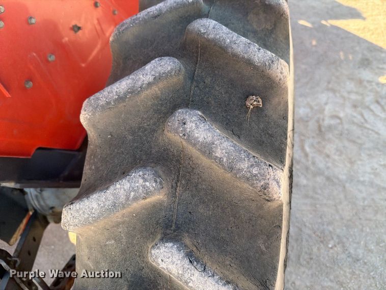 image for item DV8628 Kubota L3010 MFWD tractor