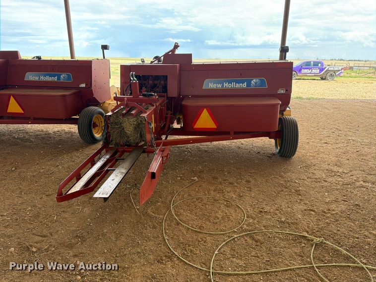 image for item DV8643 2013 Hew holland BC5070 small square baler