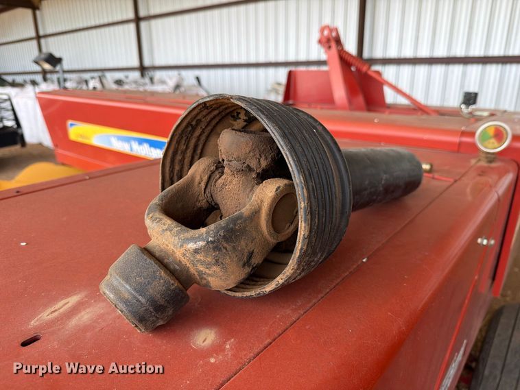 image for item DV8643 2013 Hew holland BC5070 small square baler