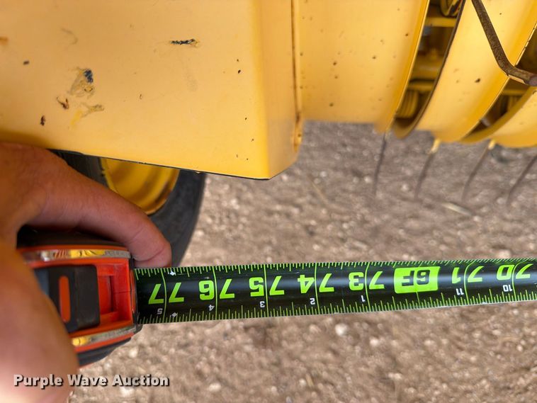 image for item DV8643 2013 Hew holland BC5070 small square baler