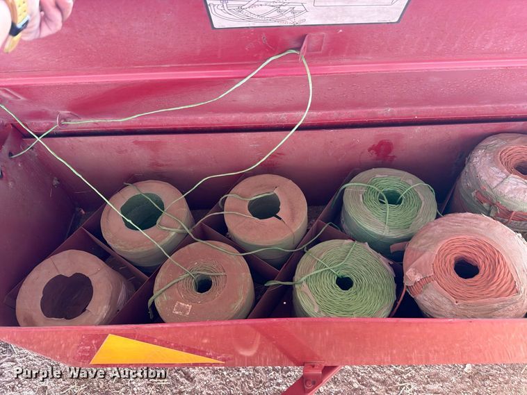image for item DV8643 2013 Hew holland BC5070 small square baler