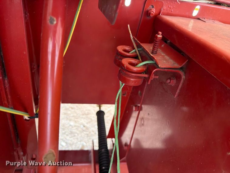 image for item DV8643 2013 Hew holland BC5070 small square baler