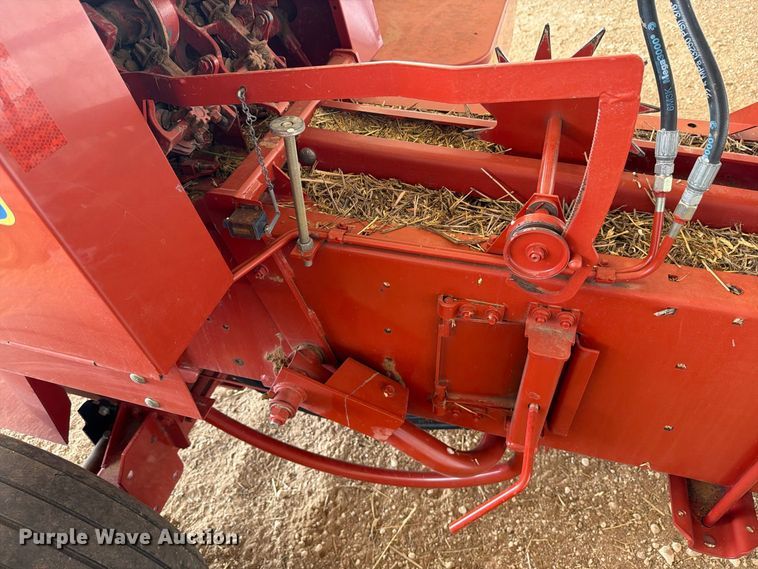 image for item DV8643 2013 Hew holland BC5070 small square baler