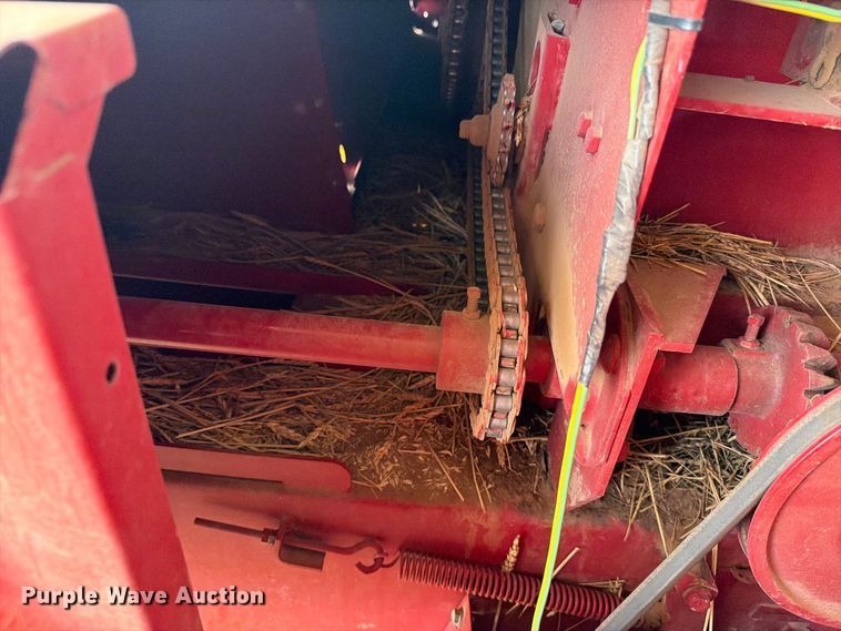 image for item DV8643 2013 Hew holland BC5070 small square baler