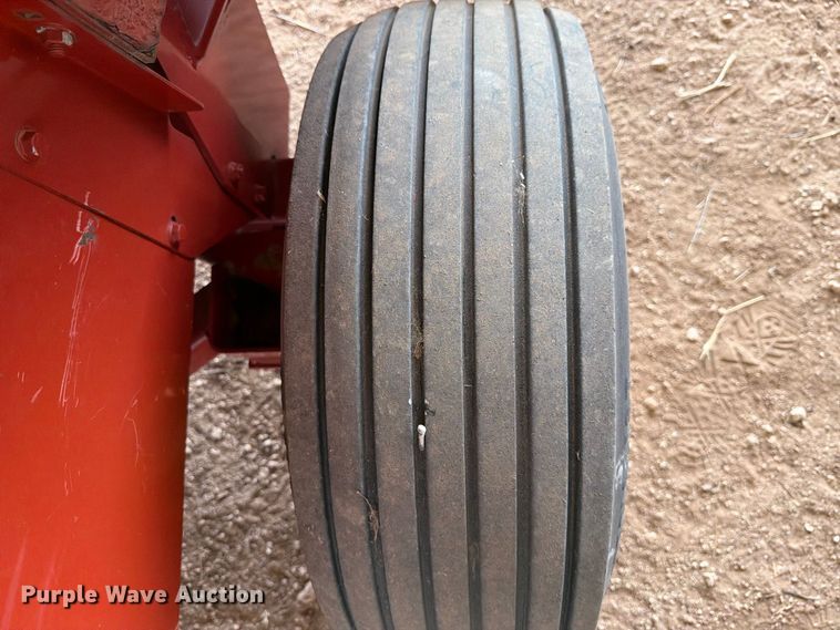 image for item DV8643 2013 Hew holland BC5070 small square baler
