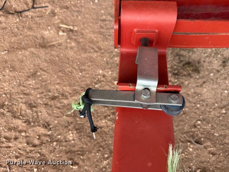 image for item DV8644 New holland BC5070 small square baler