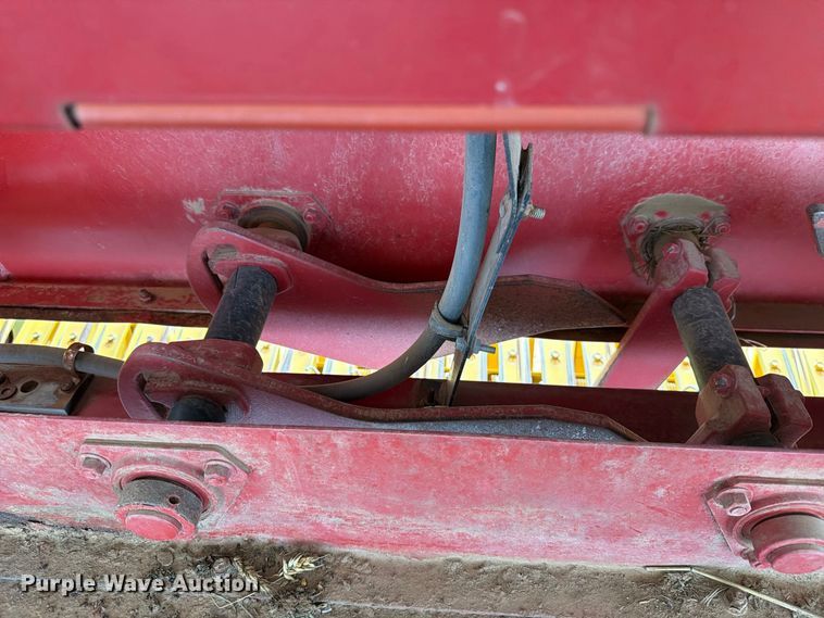 image for item DV8644 New holland BC5070 small square baler