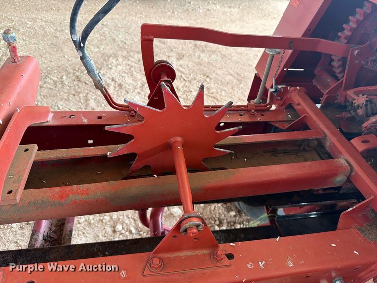 image for item DV8644 New holland BC5070 small square baler