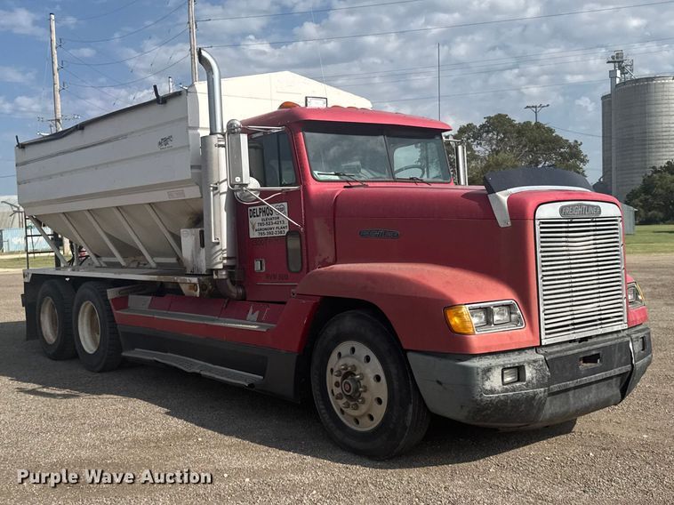 image for item DY3229 1990 Freightliner FLD120 fertilizer delivery truck