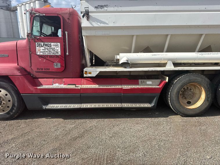 image for item DY3229 1990 Freightliner FLD120 fertilizer delivery truck