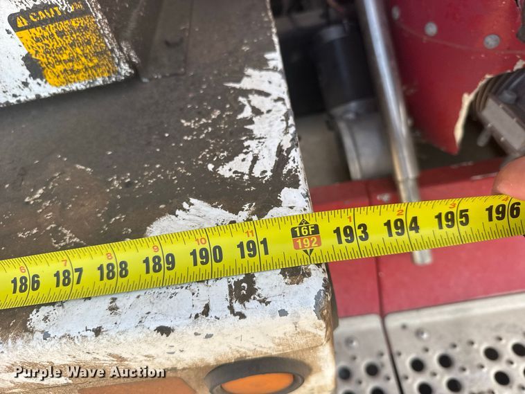 image for item DY3229 1990 Freightliner FLD120 fertilizer delivery truck