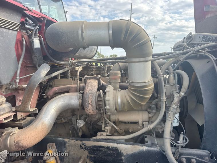 image for item DY3229 1990 Freightliner FLD120 fertilizer delivery truck