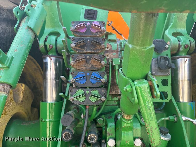 image for item DY3267 2010 John Deere 8270R MFWD tractor