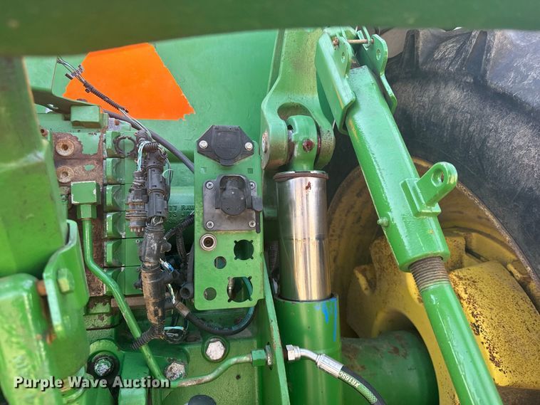 image for item DY3267 2010 John Deere 8270R MFWD tractor