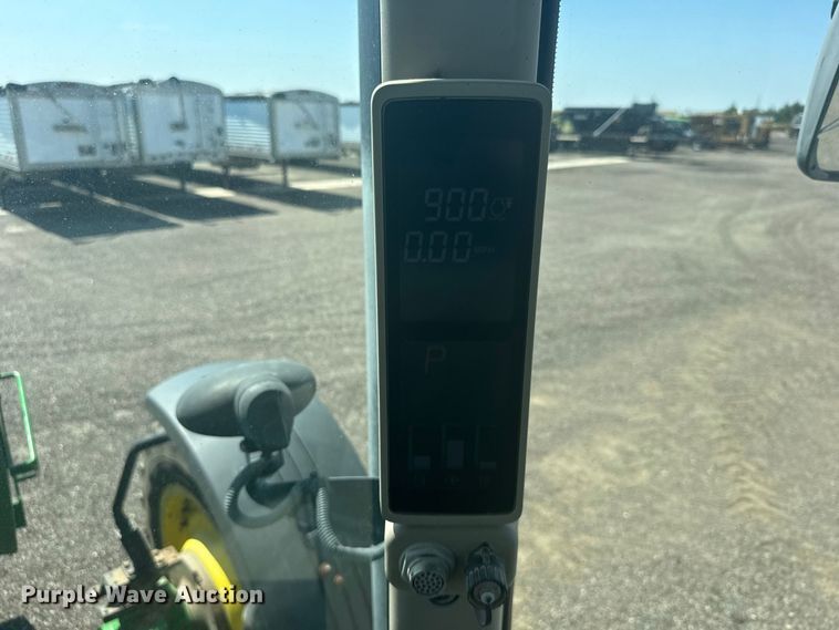 image for item DY3267 2010 John Deere 8270R MFWD tractor