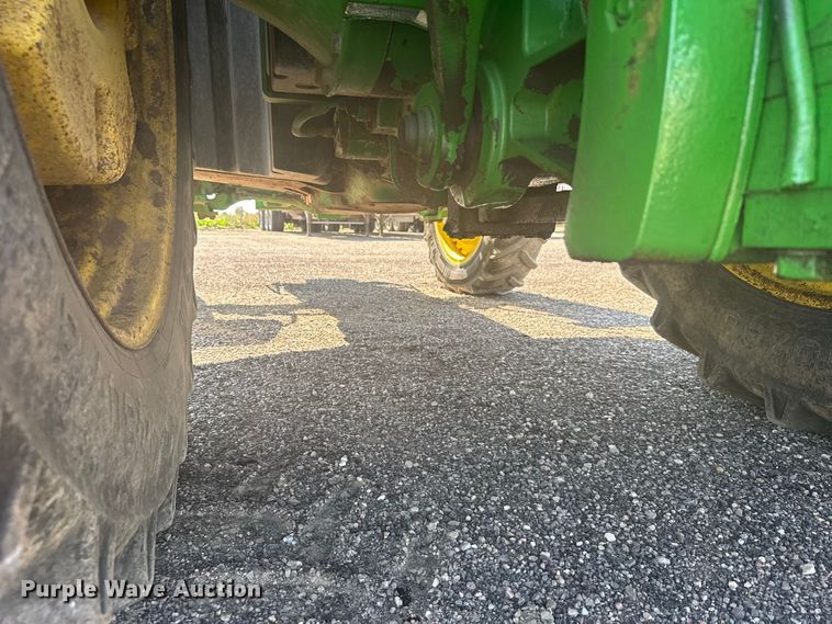 image for item DY3267 2010 John Deere 8270R MFWD tractor