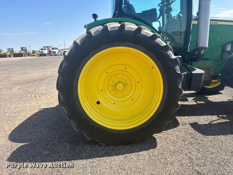 image for item DY3267 2010 John Deere 8270R MFWD tractor