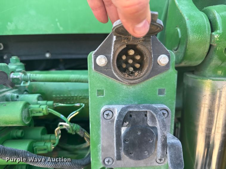 image for item DY3268 2007 John Deere 8130 MFWD tractor