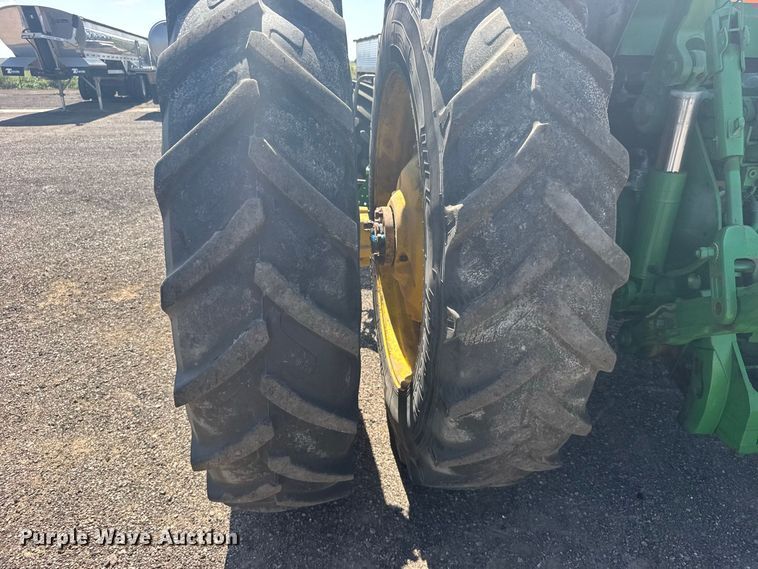 image for item DY3268 2007 John Deere 8130 MFWD tractor