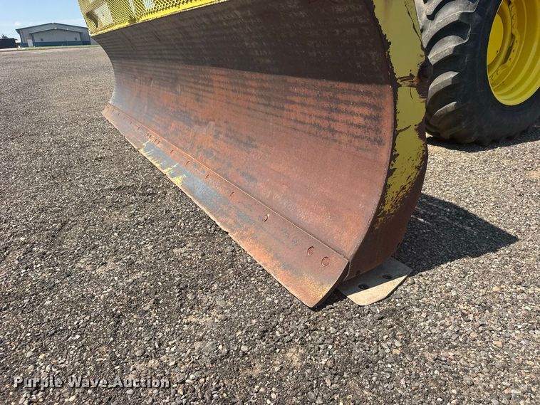 image for item DY3273 John Deere 8330 MFWD tractor