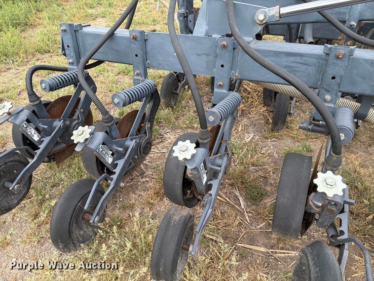 image for item DY3424 Flexi-Coil 8000 air seeder