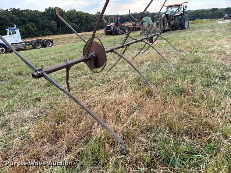 image for item DZ4757 Kelderman corn head reel
