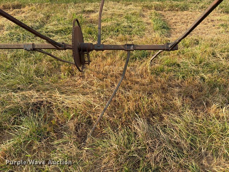image for item DZ4757 Kelderman corn head reel