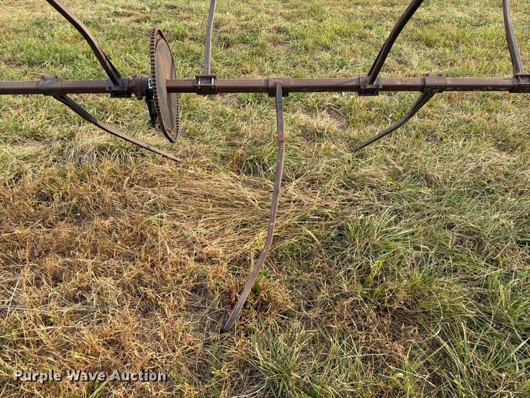 image for item DZ4757 Kelderman corn head reel