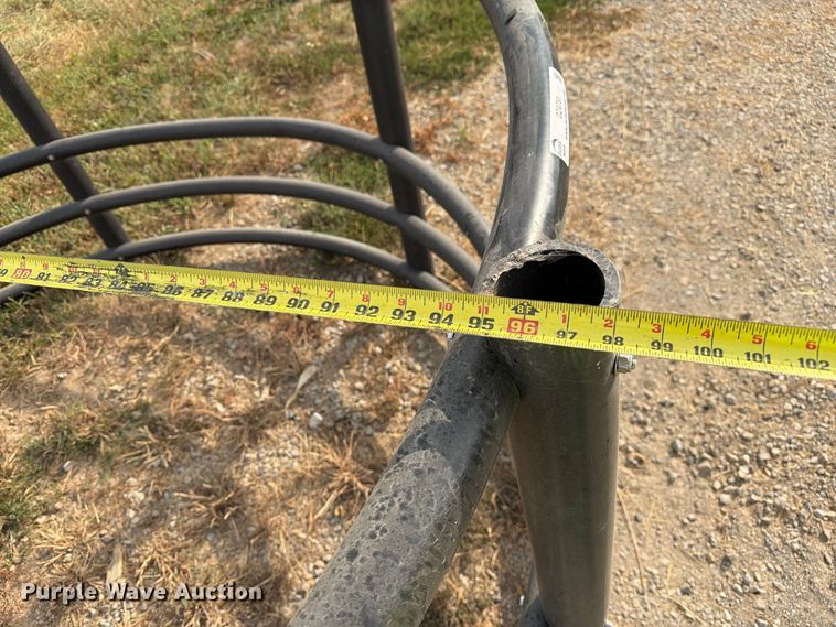 image for item DZ4761 (5) Century poly bale feeders