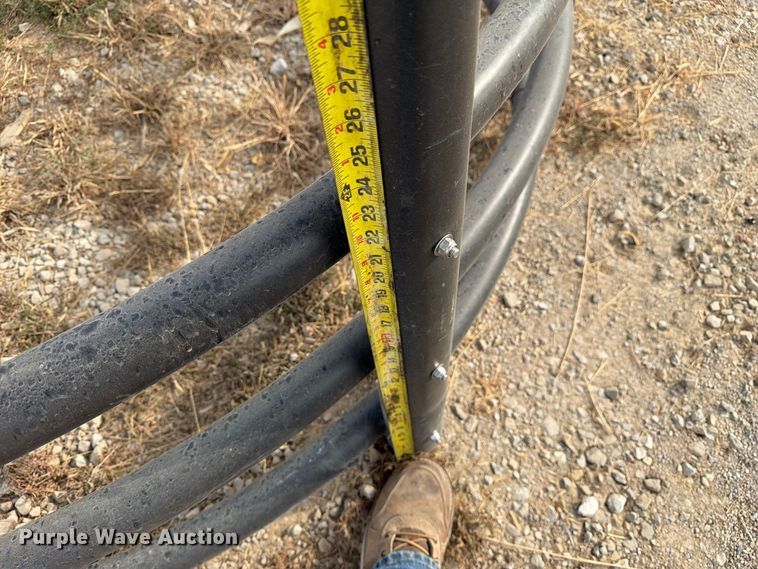 image for item DZ4761 (5) Century poly bale feeders