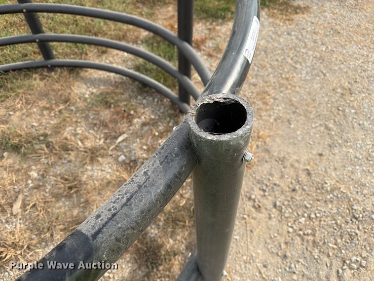 image for item DZ4761 (5) Century poly bale feeders