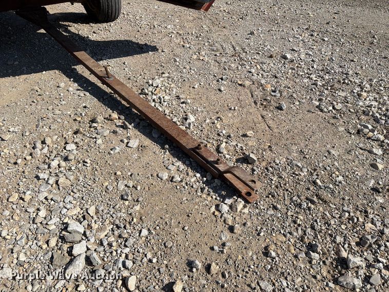 image for item DZ4840 2001 Case IH 2208 30 corn head