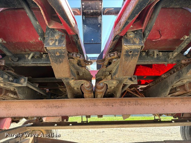 image for item DZ4840 2001 Case IH 2208 30 corn head