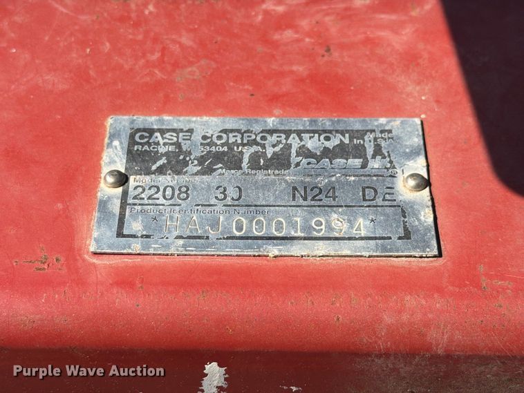 image for item DZ4840 2001 Case IH 2208 30 corn head