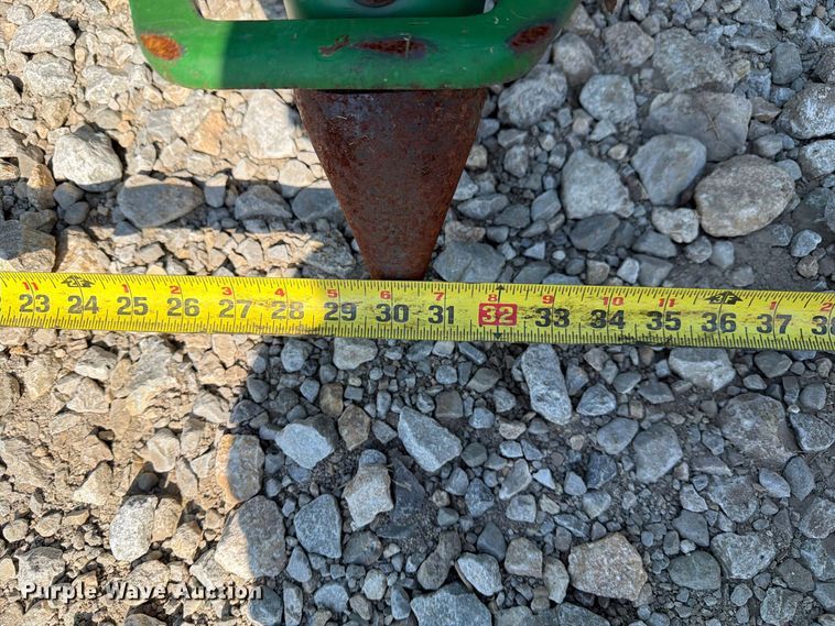 image for item DZ4841 John Deere 693 corn head