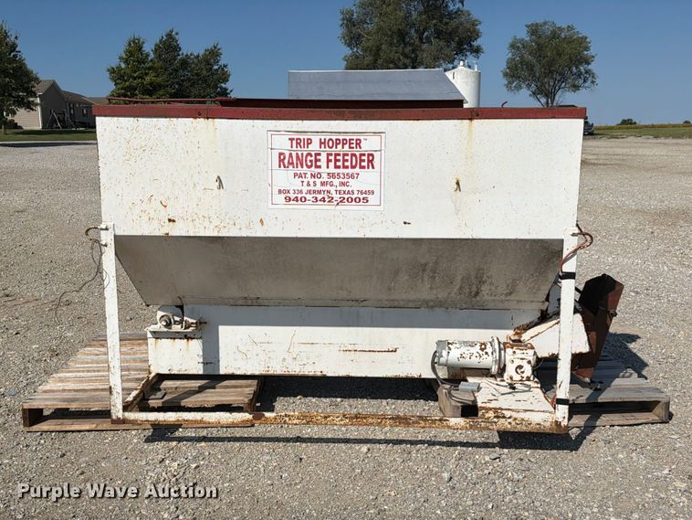 image for item DZ4842 T&S Trip Hopper P-846 range feeder