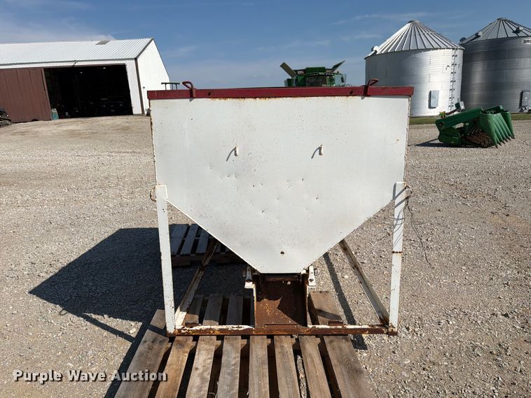 image for item DZ4842 T&S Trip Hopper P-846 range feeder