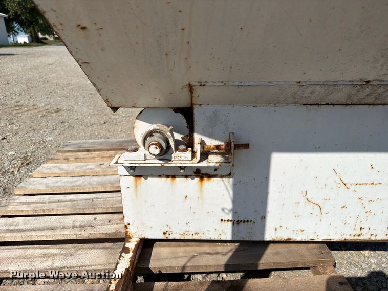 image for item DZ4842 T&S Trip Hopper P-846 range feeder