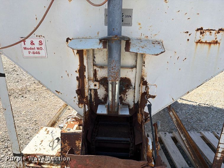 image for item DZ4842 T&S Trip Hopper P-846 range feeder