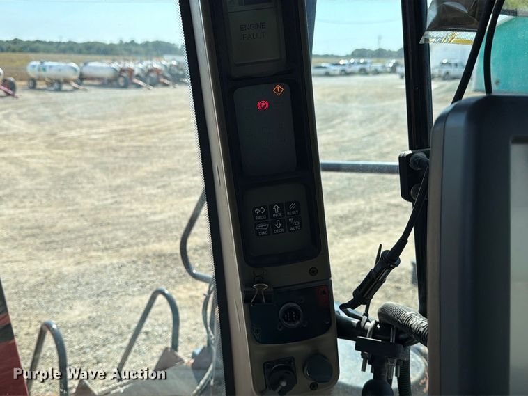 image for item DZ4845 2015 Case IH Titan 4030 applicator
