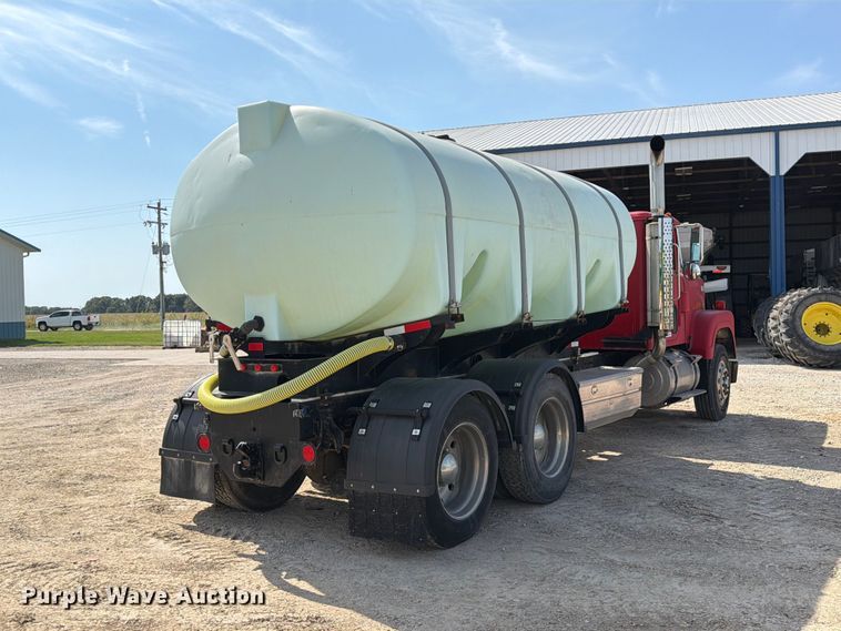 image for item DZ4847 1984 International Harvester Transtar 4300 liquid fertilizer truck