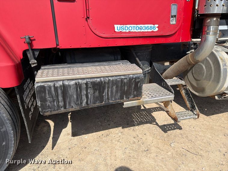 image for item DZ4847 1984 International Harvester Transtar 4300 liquid fertilizer truck