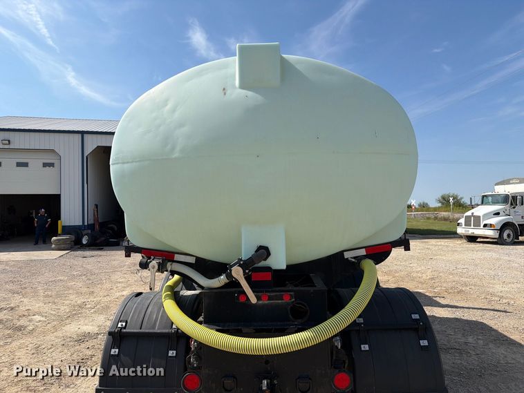 image for item DZ4847 1984 International Harvester Transtar 4300 liquid fertilizer truck