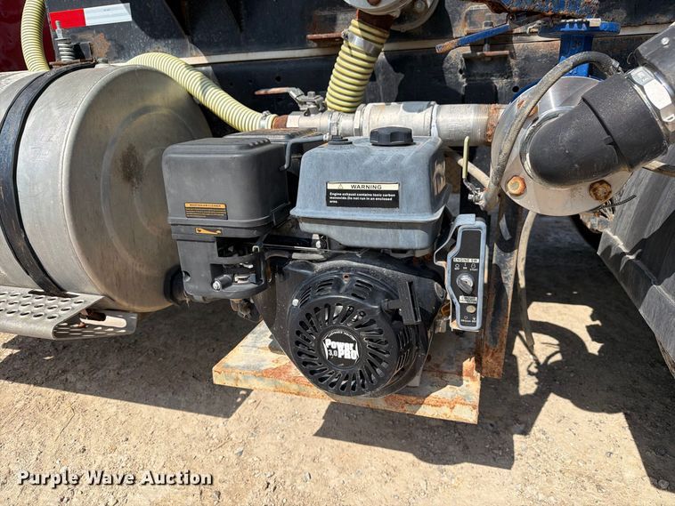 image for item DZ4847 1984 International Harvester Transtar 4300 liquid fertilizer truck