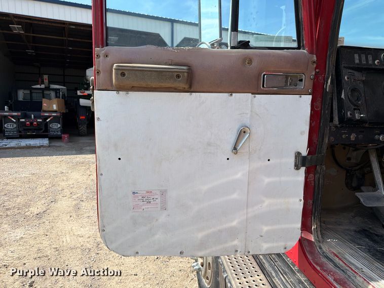 image for item DZ4847 1984 International Harvester Transtar 4300 liquid fertilizer truck